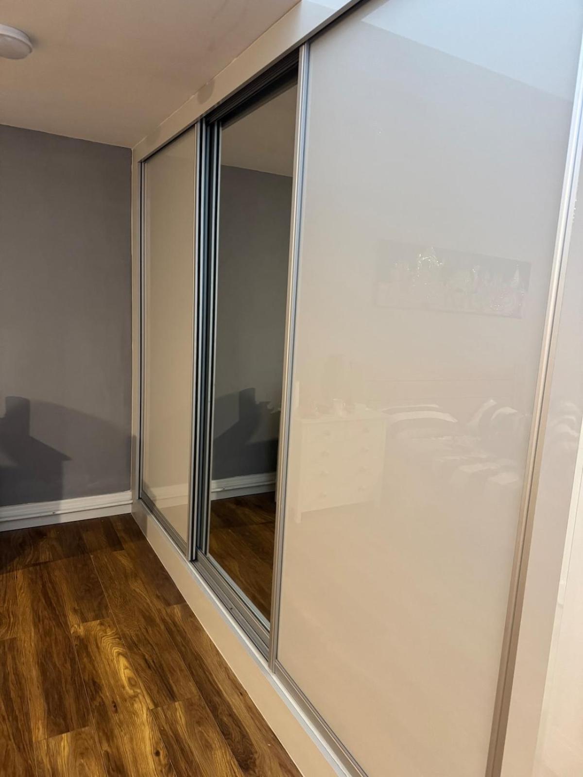 Flat Very Close To Lhr Apartment *